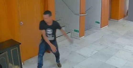 Quem O Homem Preso Por Destruir Rel Gio De Dom Jo O Vi No Pal Cio Do