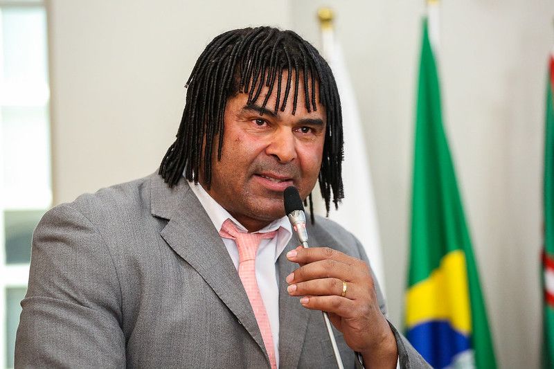 Suplente de Eder Borges, Mestre Pop assume cadeira de vereador