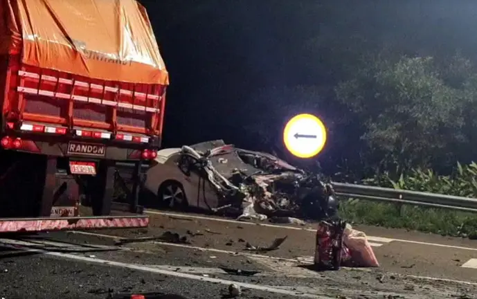 Motorista bate contra mureta de túnel na BR-277, em São Luiz do Purunã -  Portal Nosso Dia