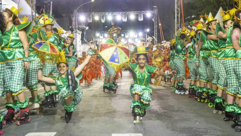 Carnaval de Curitiba 2024: conheça os enredos das escolas do grupo especial. Foto: Ricardo Marajó/SMCS