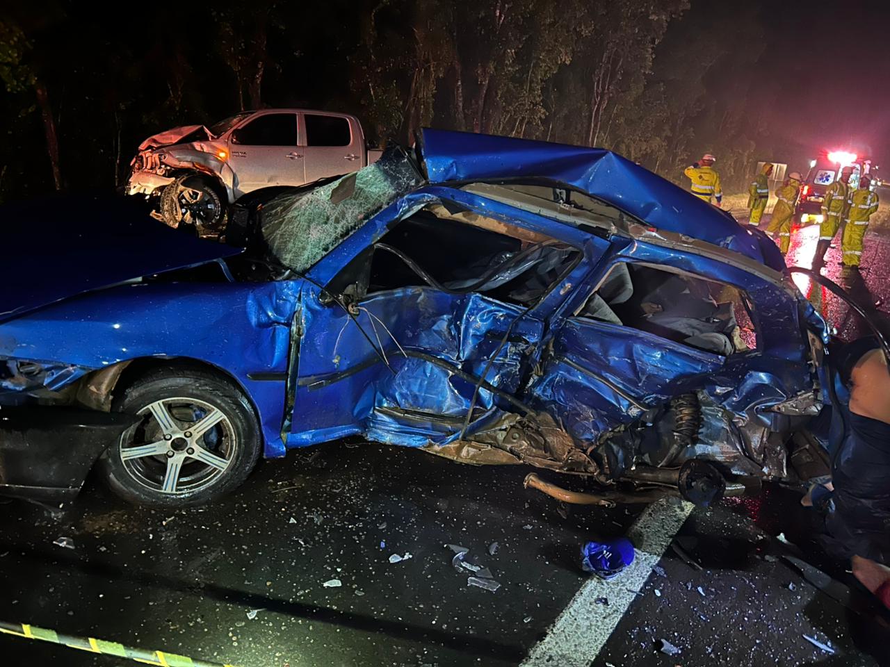 Ocupantes do Gol morreram no acidente (Foto: PRF)